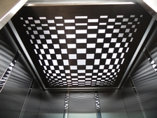 Базовая отделка потолка кабины лифта